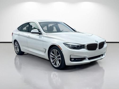 Mineral White Metallic 2017 BMW 330 Gran Turismo i xDrive
