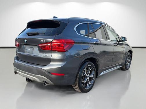 Mineral Gray Metallic 2017 BMW X1 sDrive28i