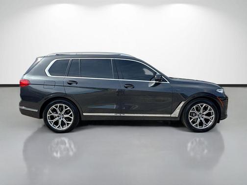 Dark Graphite Metallic 2020 BMW X7 xDrive40i