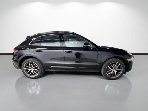 Black 2023 Porsche Macan Base