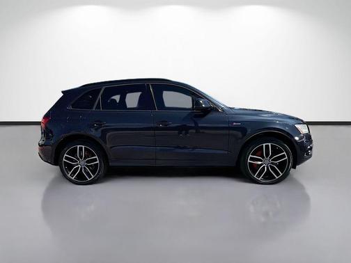 Moonlight Blue Metallic 2017 Audi SQ5 3.0T Premium Plus