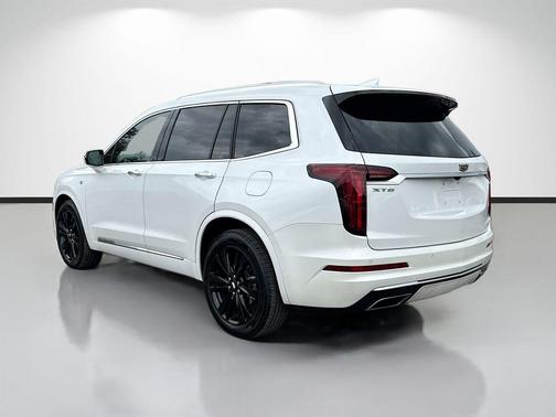 2024 Cadillac XT6 Premium Luxury FWD