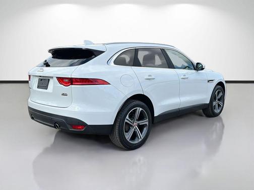 2018 Jaguar F-PACE 30t Portfolio