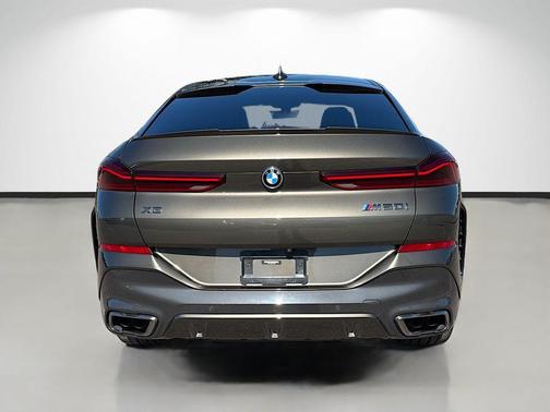 2020 BMW X6 M50i