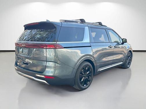 Astra Blue 2022 Kia Carnival SX