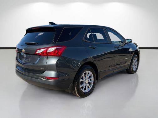Nightfall Gray Metallic 2020 Chevrolet Equinox LS