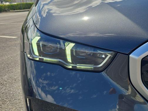 Dark Graphite Metallic 2025 BMW 540 i xDrive