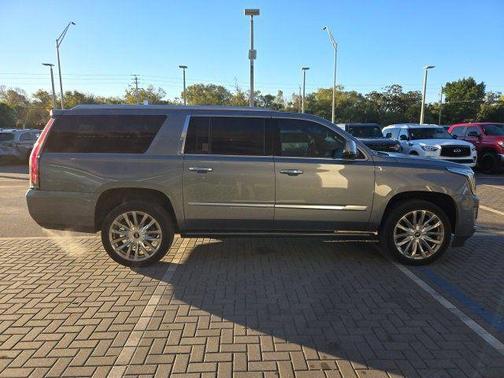 2020 Cadillac Escalade ESV Premium Luxury