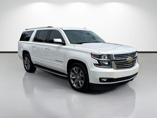 Iridescent Pearl Tricoat 2019 Chevrolet Suburban Premier