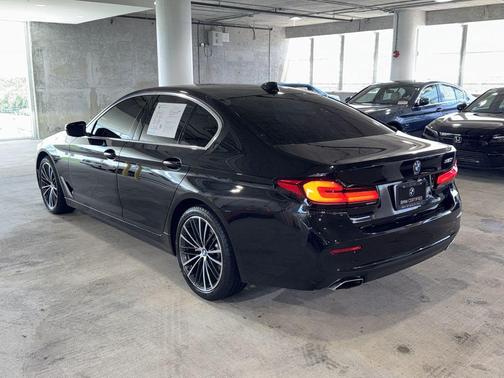 Black Sapphire Metallic 2023 BMW 530 i