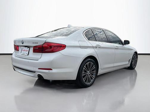 2019 BMW 530 i
