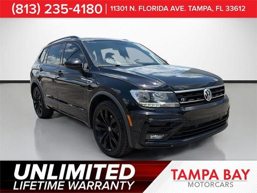Deep Black Pearl Effect 2020 Volkswagen Tiguan 2.0T SE R-Line Black