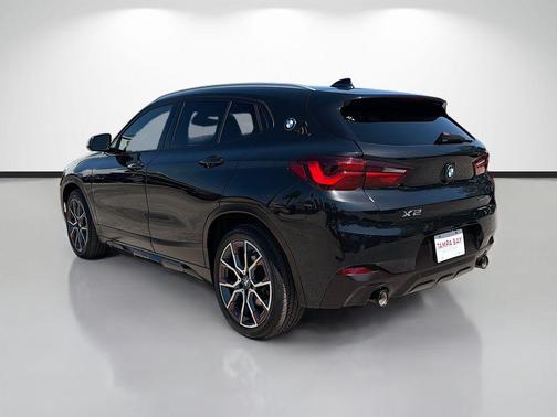 Black Sapphire Metallic 2022 BMW X2 sDrive28i