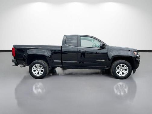 Black 2022 Chevrolet Colorado LT