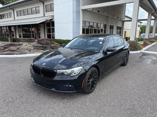 2018 BMW 740 i