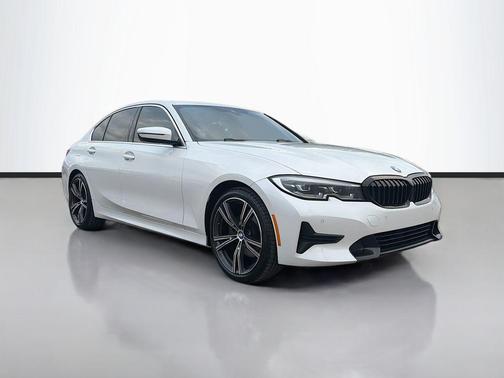 2021 BMW 330 i