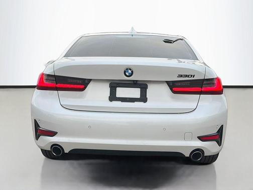 2021 BMW 330 i