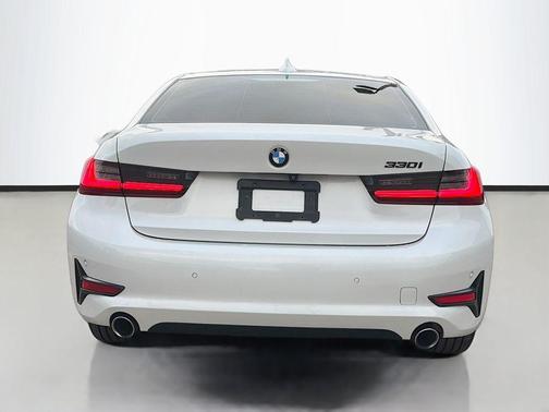 2021 BMW 330 i