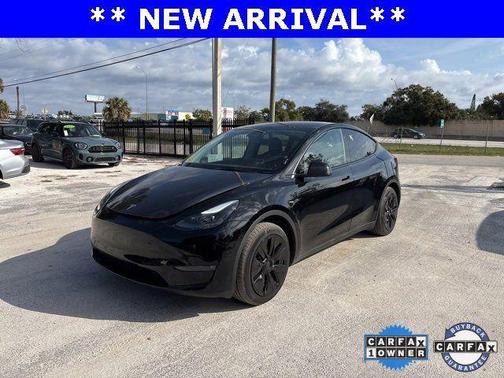 Black 2023 Tesla Model Y Long Range