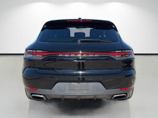 2020 Porsche Macan Base