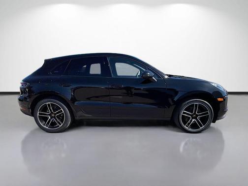2020 Porsche Macan Base