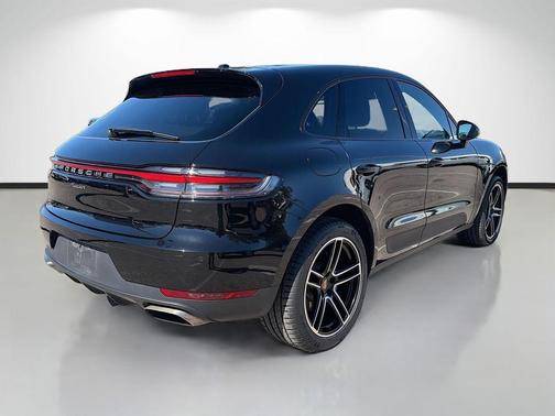 2020 Porsche Macan Base