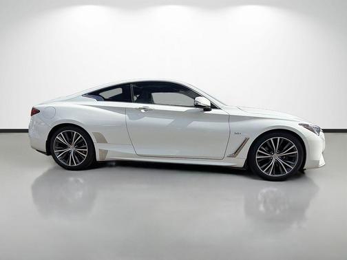 2019 INFINITI Q60 3.0t LUXE