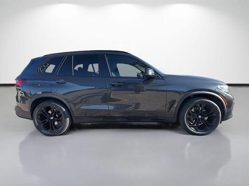 Dark Graphite Metallic 2023 BMW X5 sDrive40i