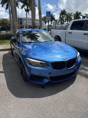 Estoril Blue Metallic 2018 BMW M240 i
