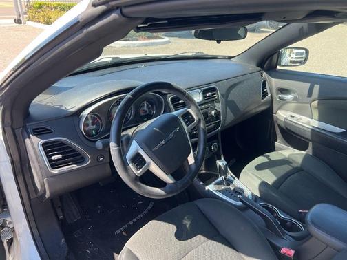 2011 Chrysler 200 Touring