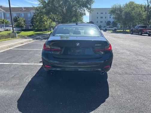 Black Sapphire Metallic 2020 BMW 330 i