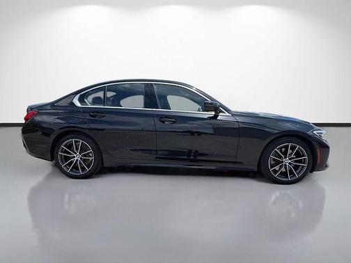 Black Sapphire Metallic 2020 BMW 330 i