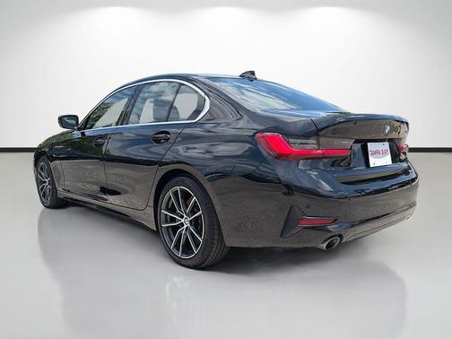 Black Sapphire Metallic 2020 BMW 330 i