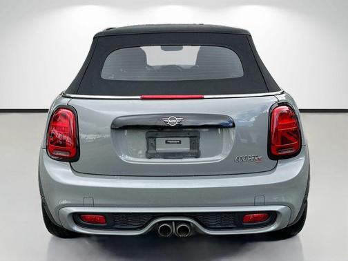 Moonwalk Gray Metallic 2020 MINI Convertible Cooper S
