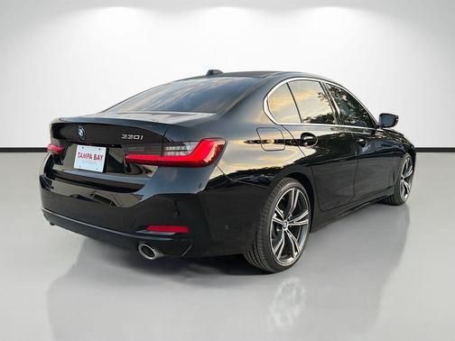Jet Black 2024 BMW 330 i