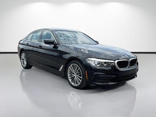Jet Black 2019 BMW 530 i