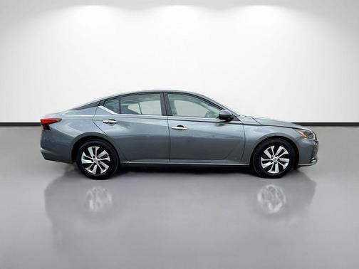 Gun Metallic 2023 Nissan Altima 2.5 S
