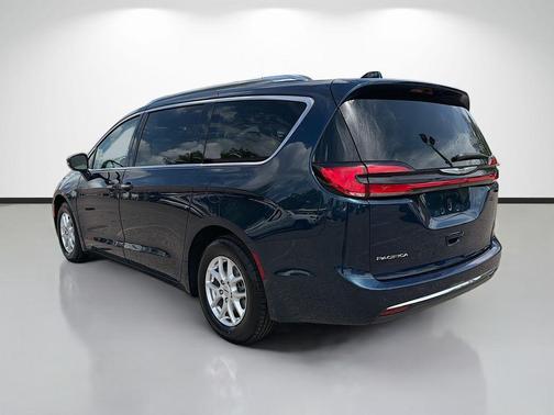 2021 Chrysler Pacifica Touring-L
