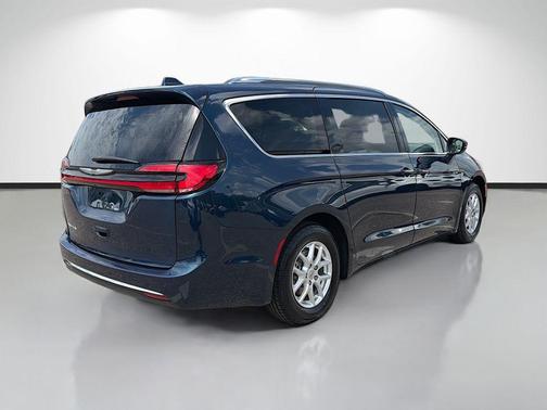2021 Chrysler Pacifica Touring-L