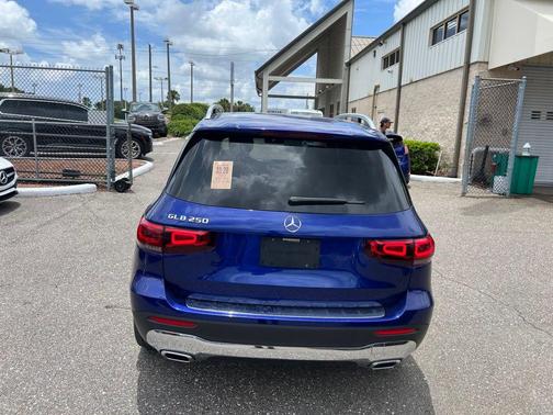 Galaxy Blue Metallic 2022 Mercedes-Benz GLB 250 Base