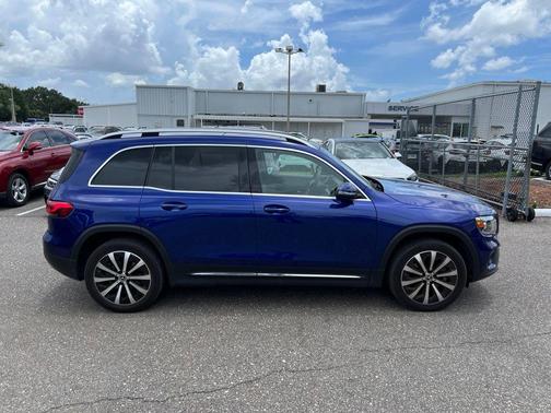 Galaxy Blue Metallic 2022 Mercedes-Benz GLB 250 Base
