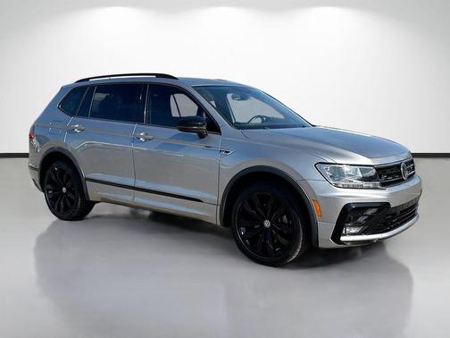 2020 Volkswagen Tiguan 2.0T SE R-Line Black