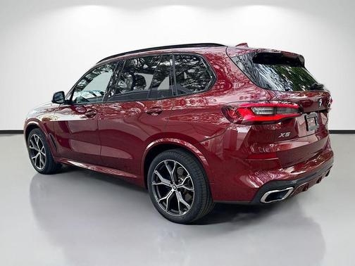 Ruby Red Metallic 2022 BMW X5 sDrive40i