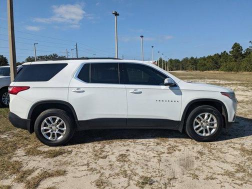 2021 Chevrolet Traverse LT Cloth