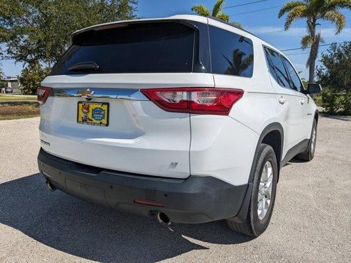 2021 Chevrolet Traverse LT Cloth