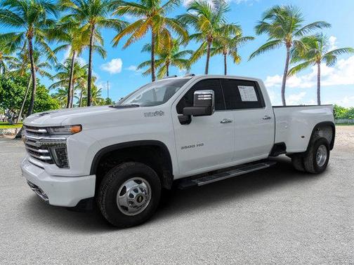 2022 Chevrolet Silverado 3500 High Country