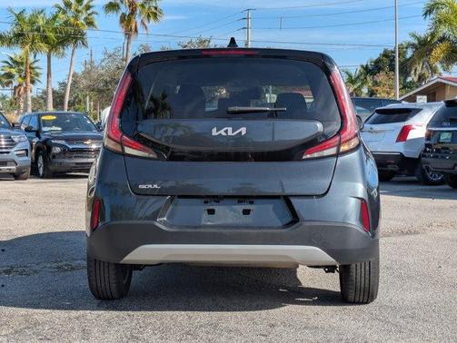 2024 Kia Soul LX