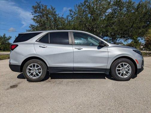 2022 Chevrolet Equinox LS