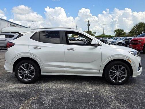White Frost Tri-Coat 2022 Buick Encore GX Select