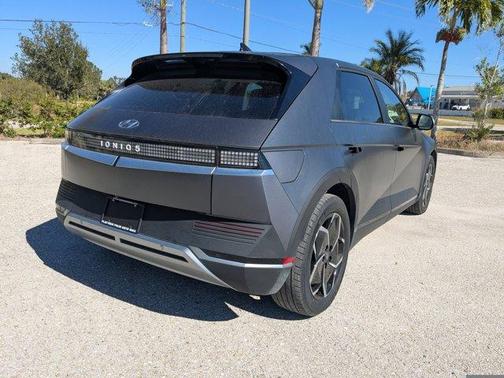 2022 Hyundai IONIQ 5 SEL